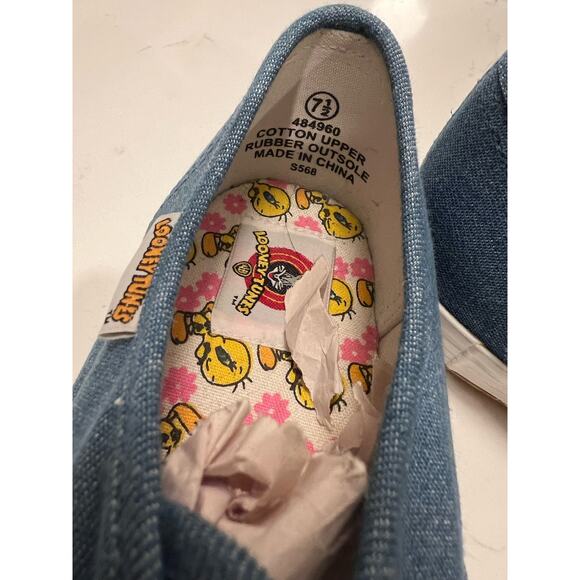 Vintage 90s Looney Tunes Tweety Bird Blue Velcro slip on flat shoes - Picture 3 of 15